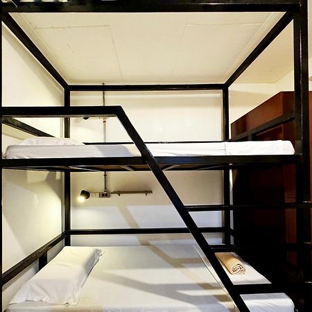 Ocean Breeze Hostel By Daily Sweet Moalboal Luaran gambar