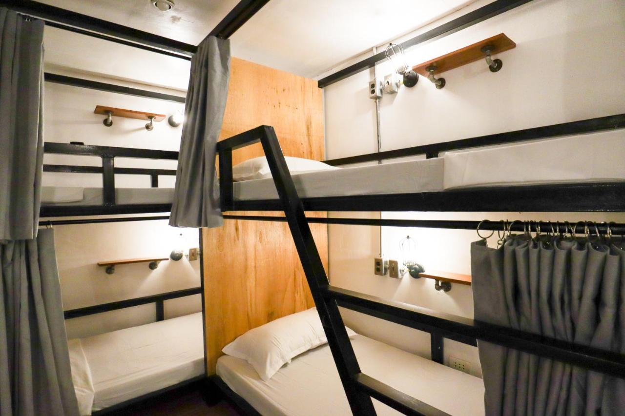 Ocean Breeze Hostel By Daily Sweet Moalboal Luaran gambar