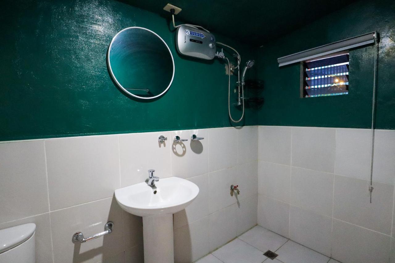 Ocean Breeze Hostel By Daily Sweet Moalboal Luaran gambar