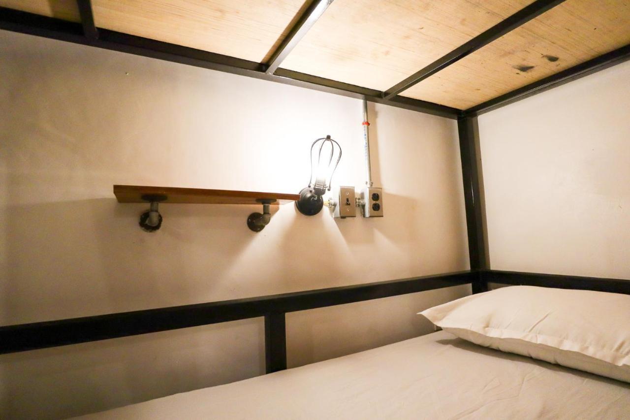 Ocean Breeze Hostel By Daily Sweet Moalboal Luaran gambar