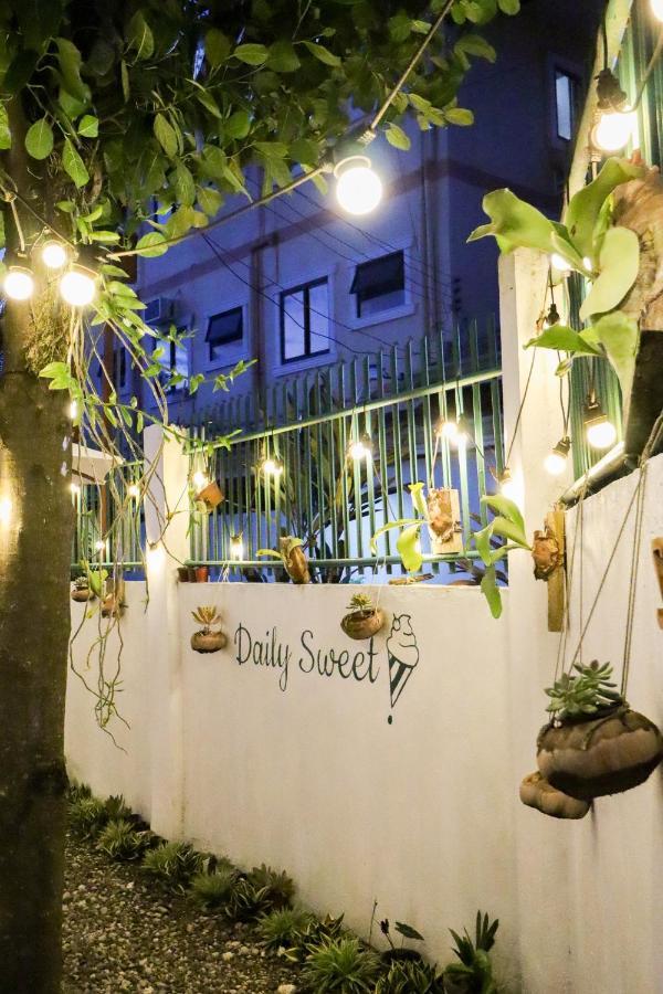 Ocean Breeze Hostel By Daily Sweet Moalboal Luaran gambar