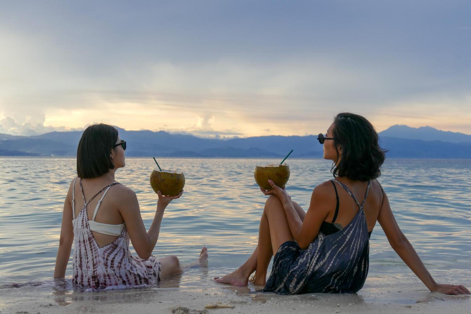 Ocean Breeze Hostel By Daily Sweet Moalboal Luaran gambar